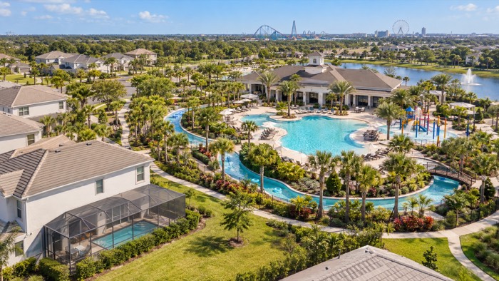 Casas de férias, piscinas e clubhouse com referências ao lazer de Orlando; cena ilustrativa